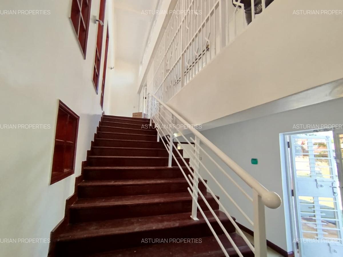 4 Bed Townhouse with En Suite in Runda - 6