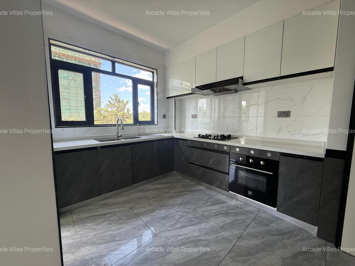 4 Bed Apartment with En Suite in Kileleshwa - 11