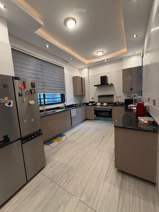 6 Bed Apartment with En Suite at Mpaka Road - 5