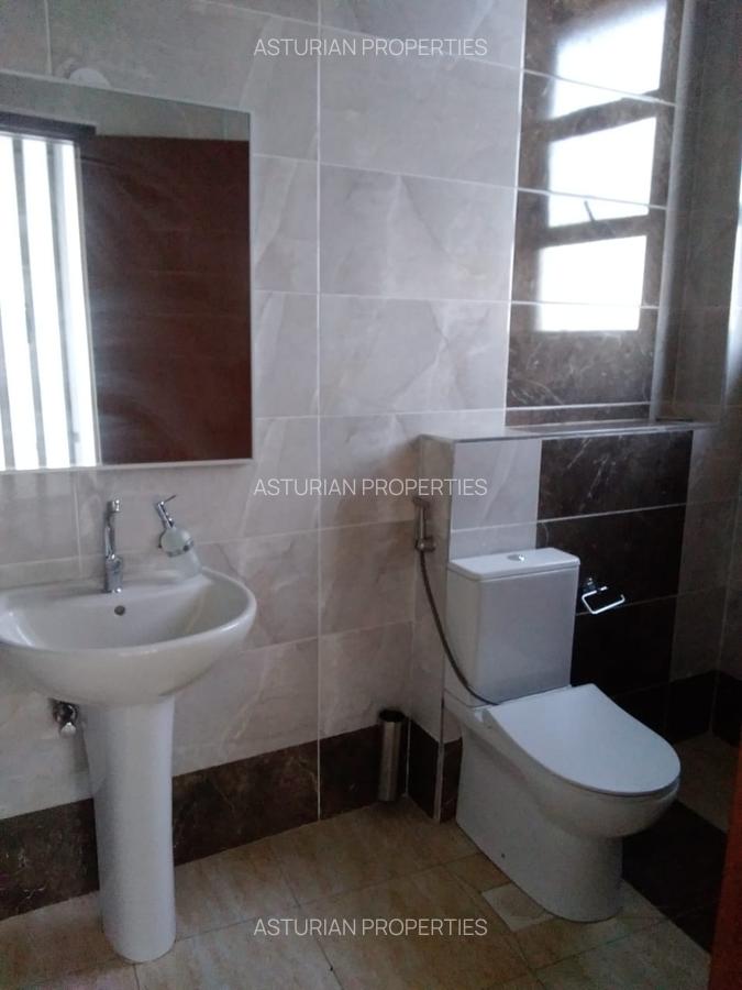 3 Bed Apartment with En Suite in Kileleshwa - 14