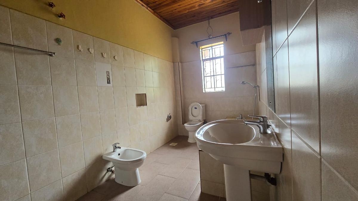 7 Bed House with En Suite at Muthaiga North - 10