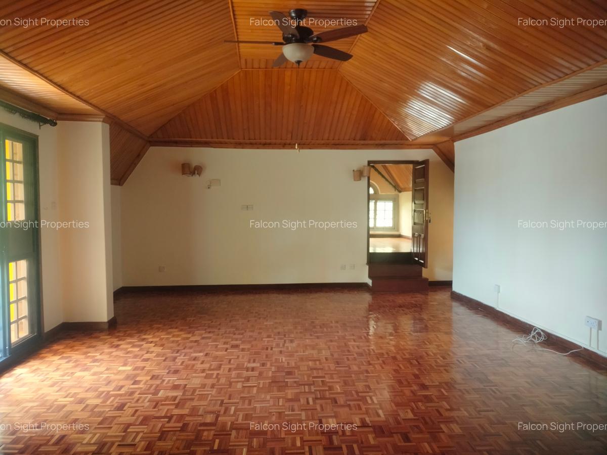 4 Bed Townhouse with Staff Quarters at Few Minutes Drive To Roslyn Academy And German School - 12