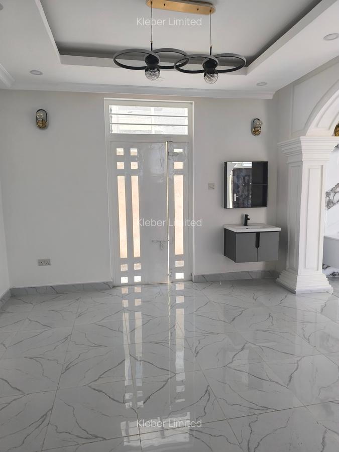 4 Bed House with En Suite in Kitengela - 13