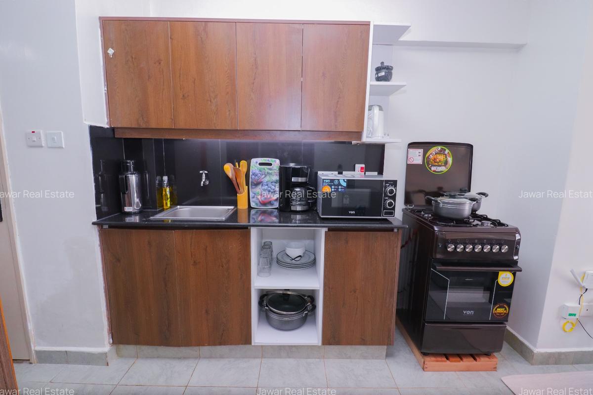 Serviced Studio Apartment with En Suite at Thindigua - 1