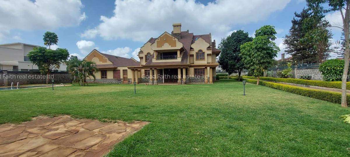 5 Bed House with En Suite in Runda - 16