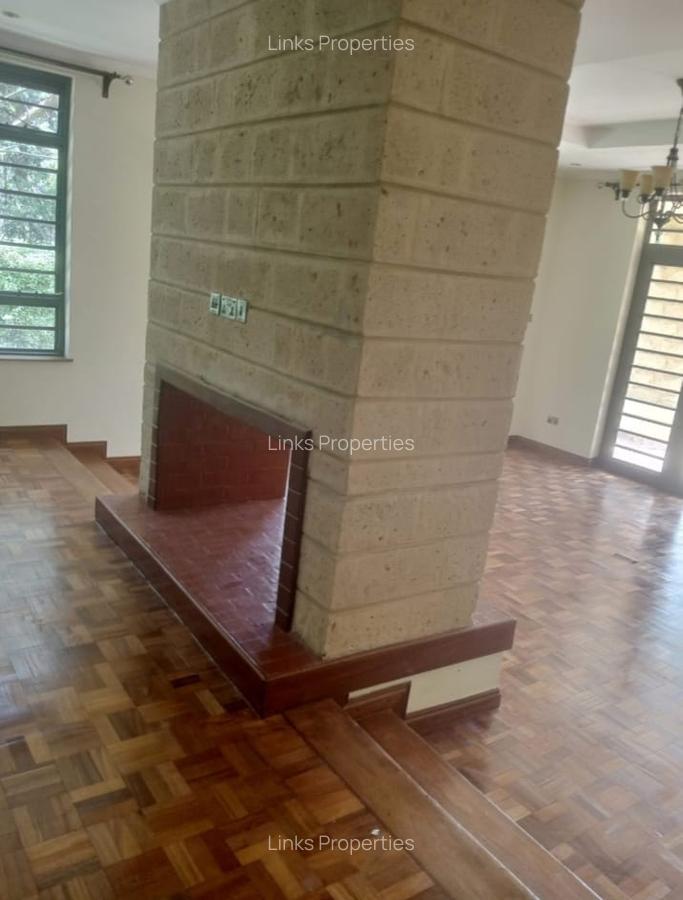 5 Bed Townhouse with En Suite at Karen - 9