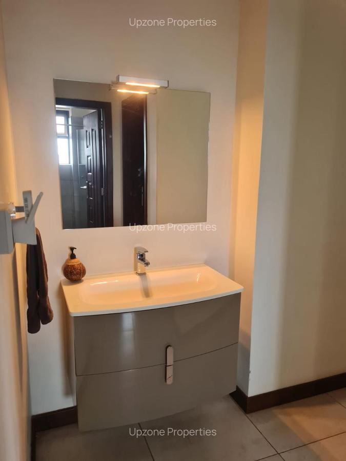 3 Bed Apartment with En Suite at City Park Drive - 18