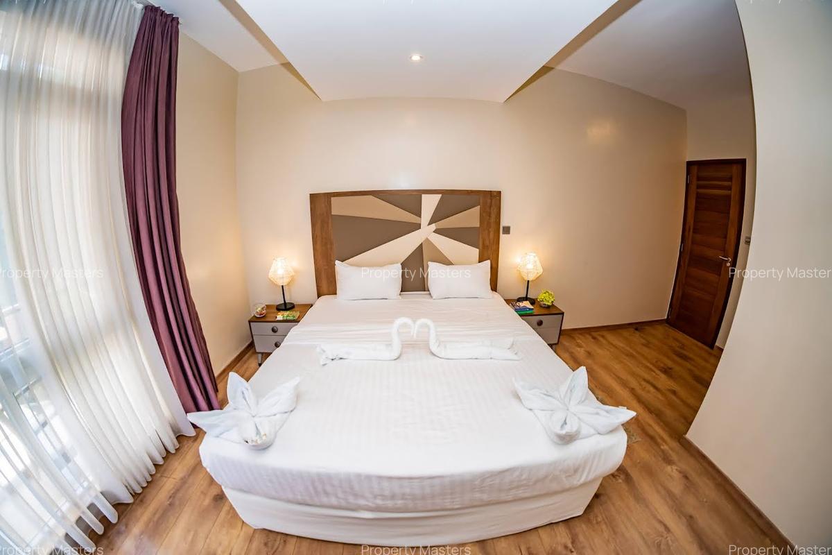 Serviced 1 Bed Apartment with En Suite at Kikambala - 14