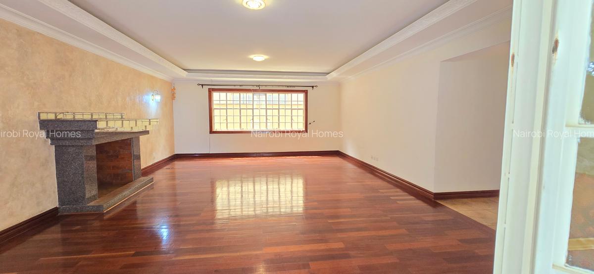 5 Bed Townhouse with En Suite at Lavington Green - 7