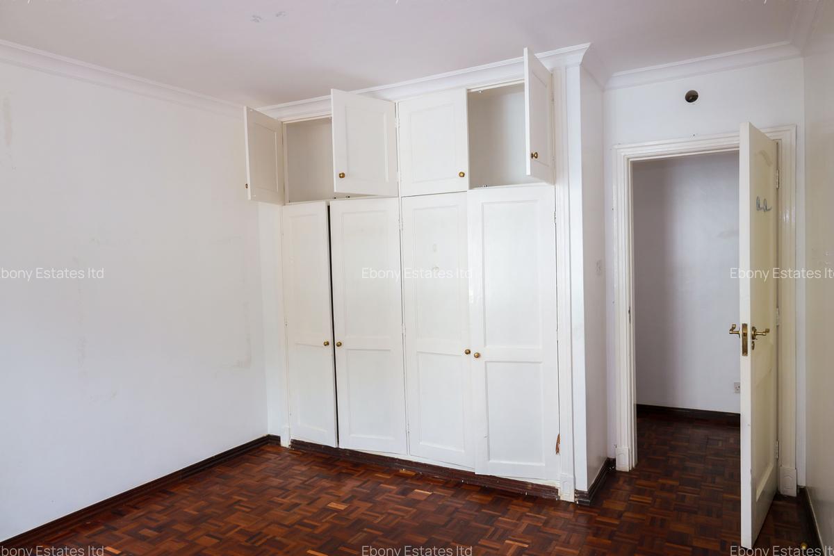 2 Bed Apartment with En Suite in Muthaiga - 4