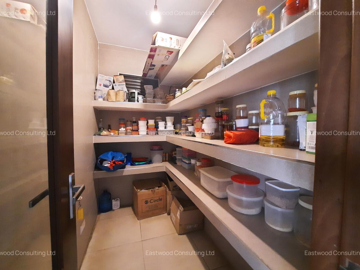 4 Bed Apartment with En Suite at Fourth Parklands - 7