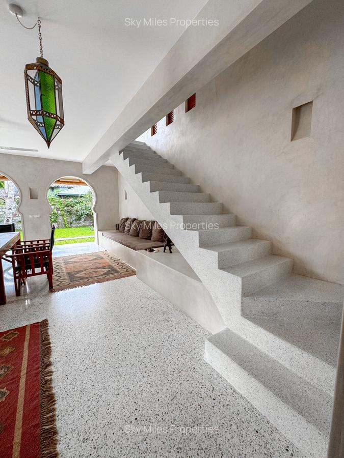 4 Bed Villa with En Suite at Watamu - 14