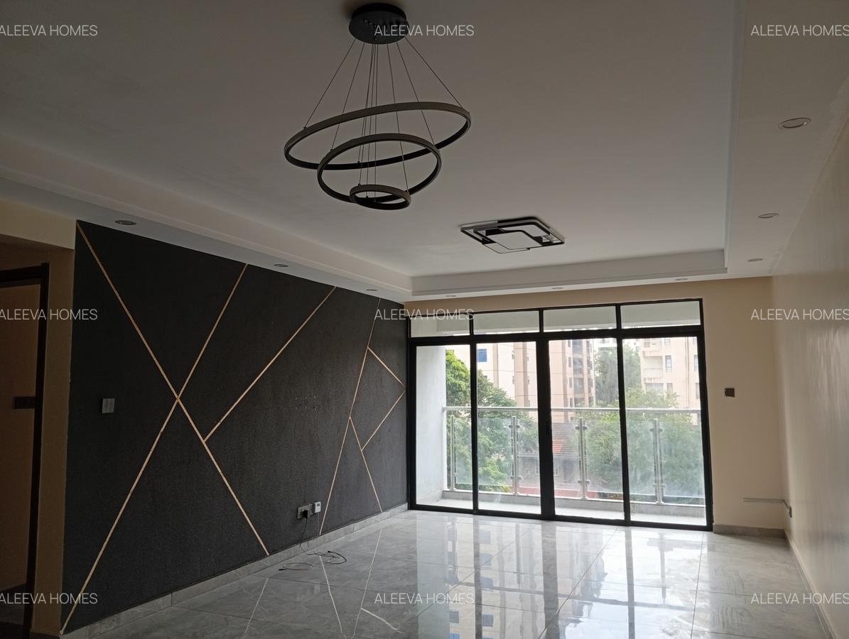 2 Bed Apartment with En Suite in Lavington - 5