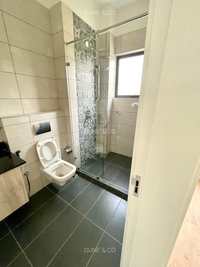 2 Bed Apartment with En Suite in Lavington - 16