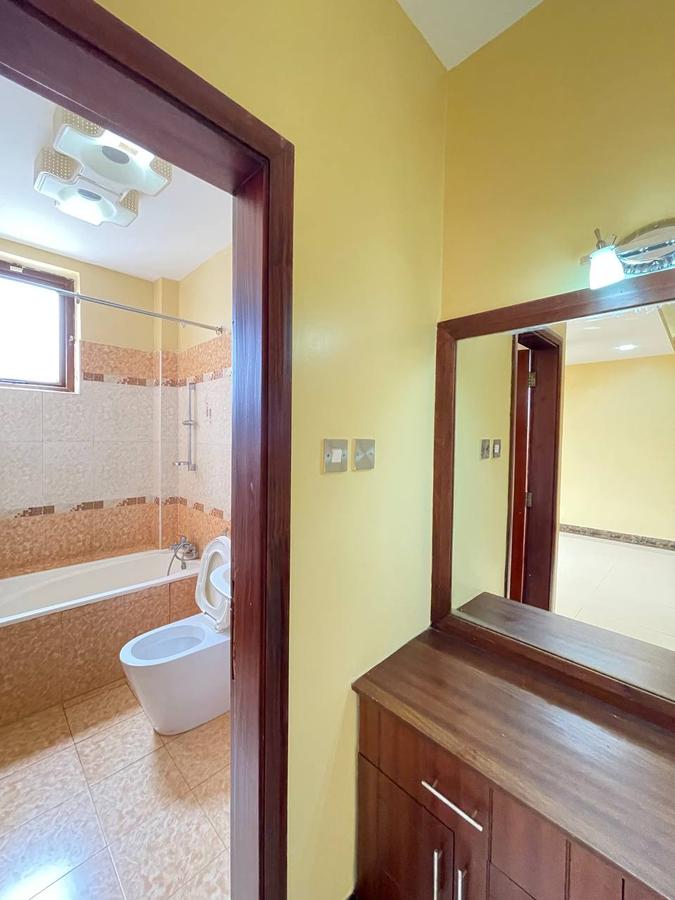 4 Bed Apartment with En Suite in Lavington - 16