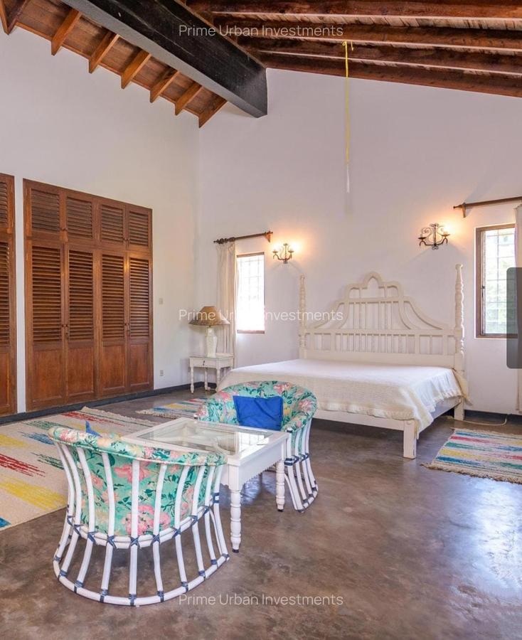 4 Bed House with En Suite in Nyali Area - 13