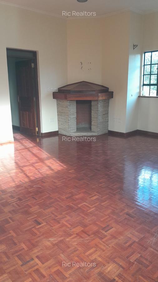 4 Bed Townhouse with En Suite at Karen - 17