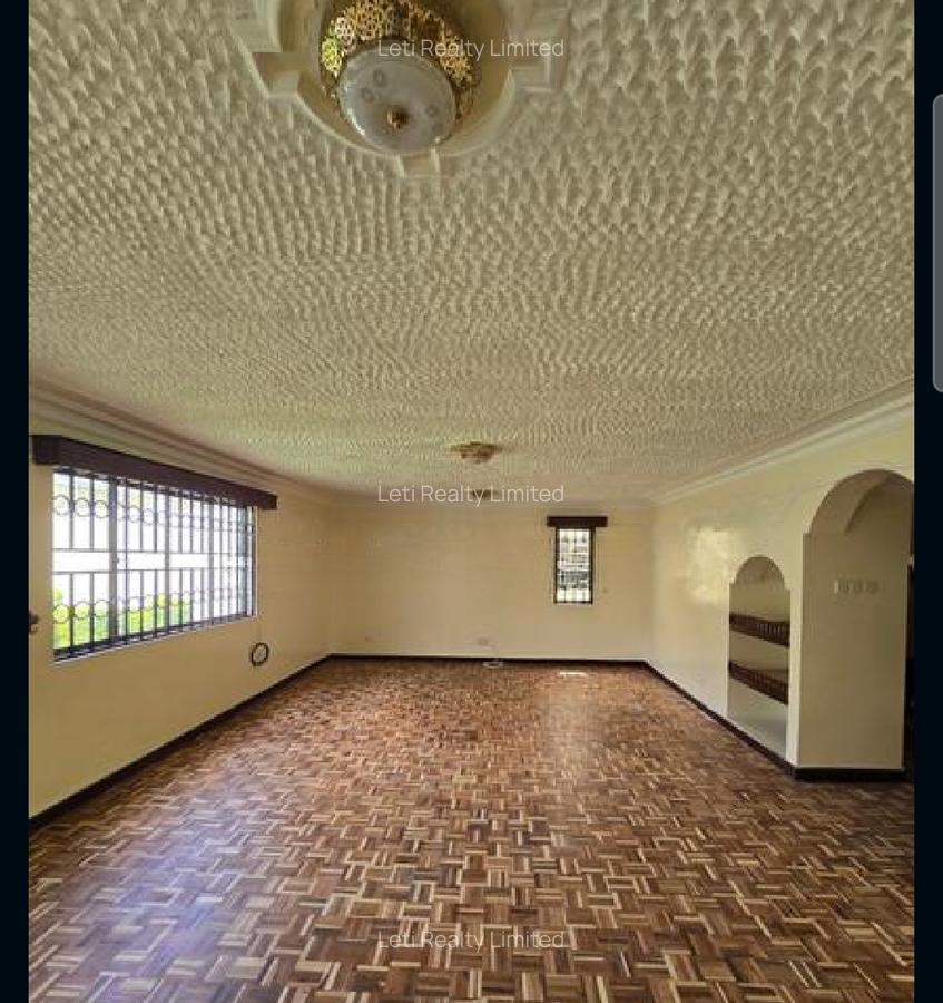 4 Bed Townhouse with En Suite in Lavington - 3