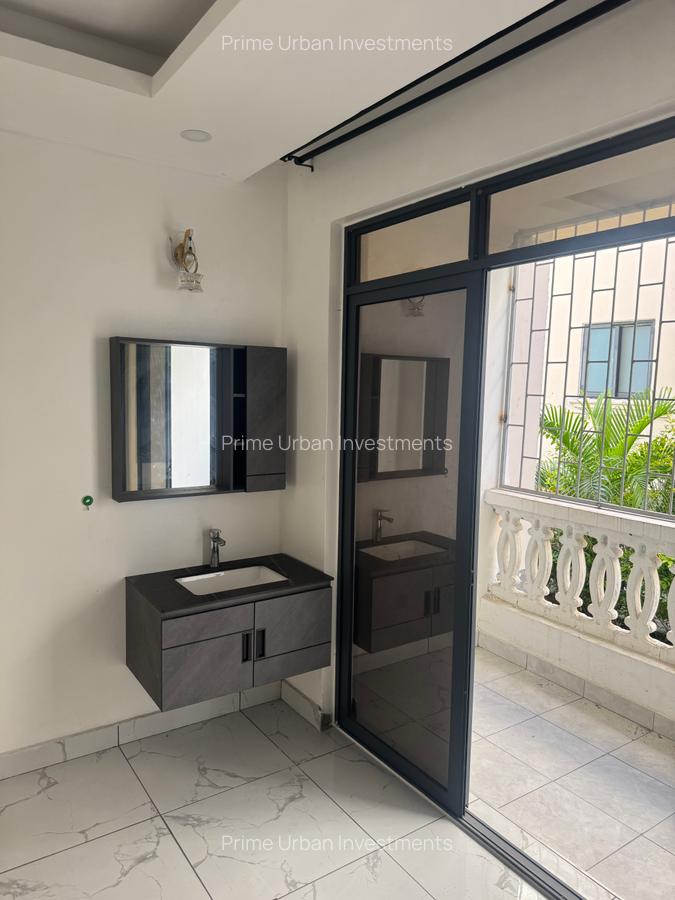 5 Bed House with En Suite in Kikambala - 13