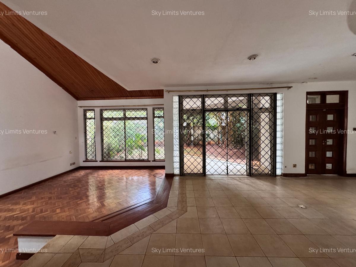 4 Bed Townhouse with En Suite in Kilimani - 5