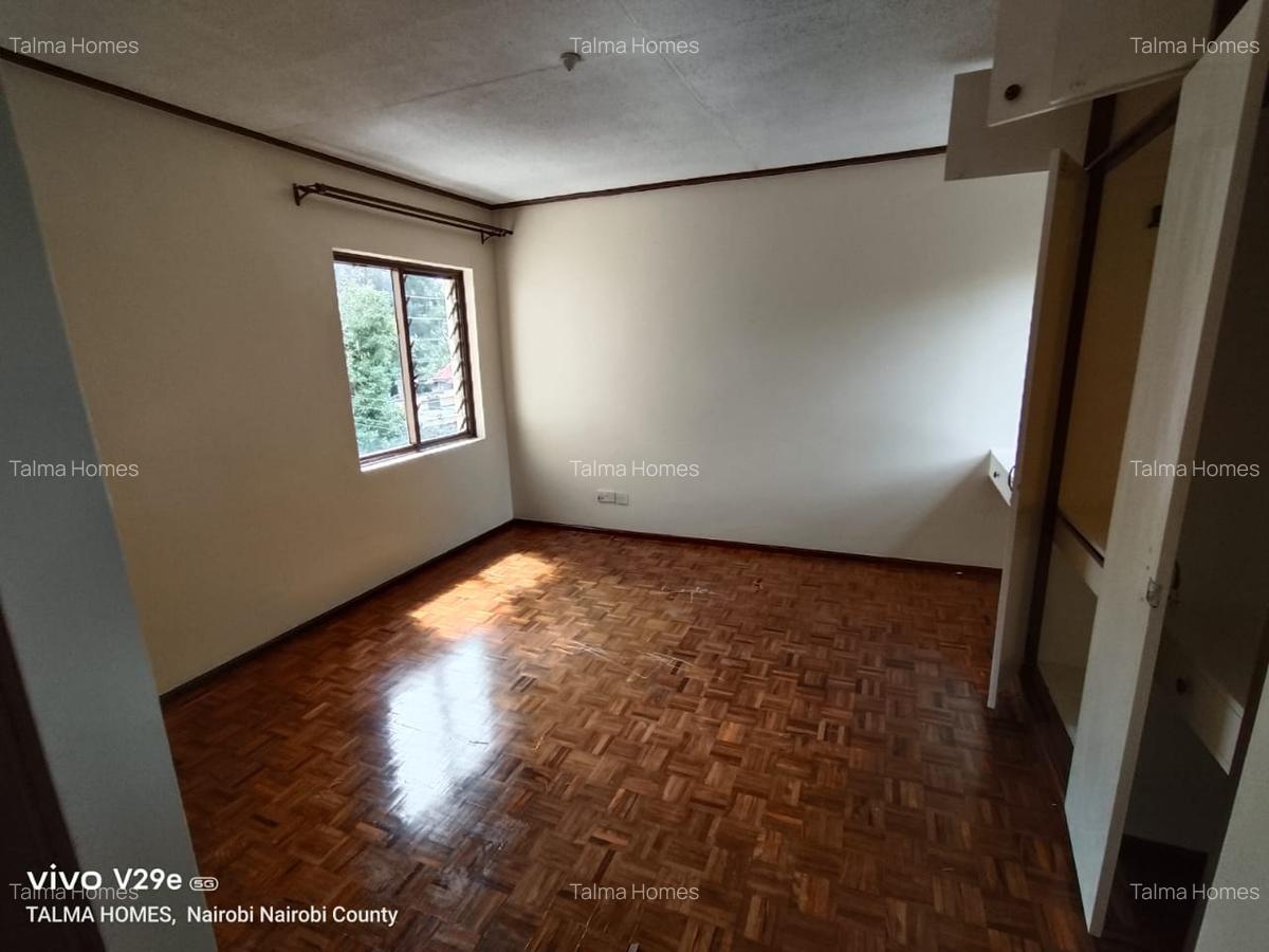 3 Bed Apartment with En Suite at Denis Pritt - 12