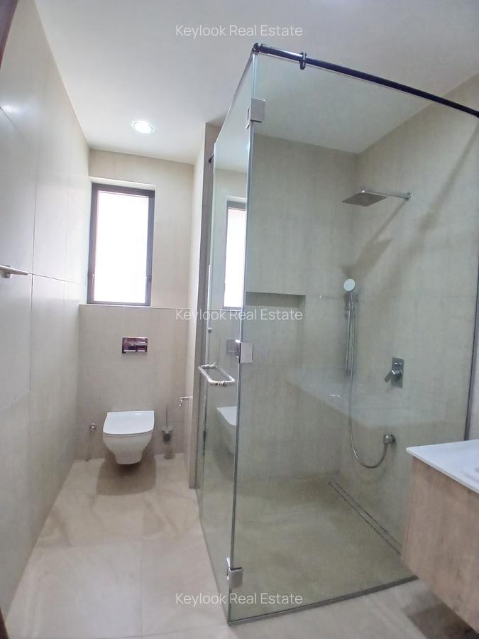 5 Bed Townhouse with En Suite at Lavington Green - 14