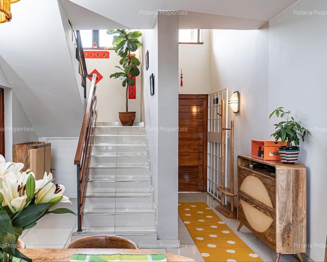 Serviced 3 Bed Apartment with En Suite in Westlands Area - 11