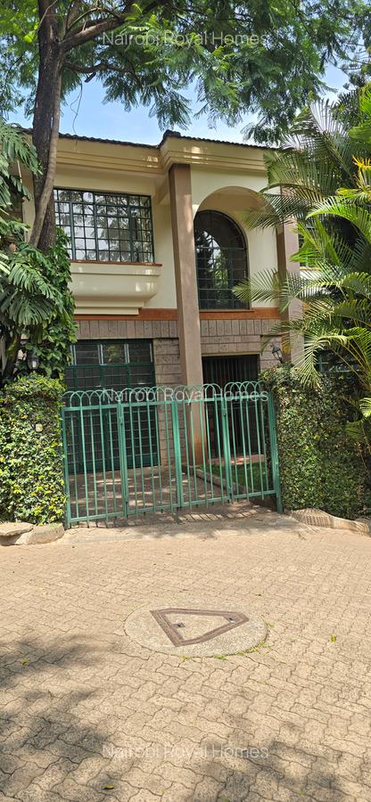 4 Bed Townhouse with En Suite at Brookside - 5