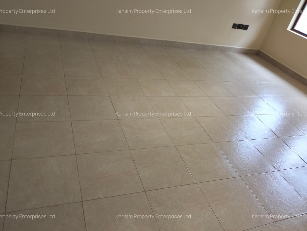 5 Bed Townhouse with En Suite in Kitisuru - 12
