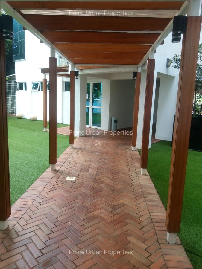 2 Bed Apartment with En Suite in Westlands Area - 5