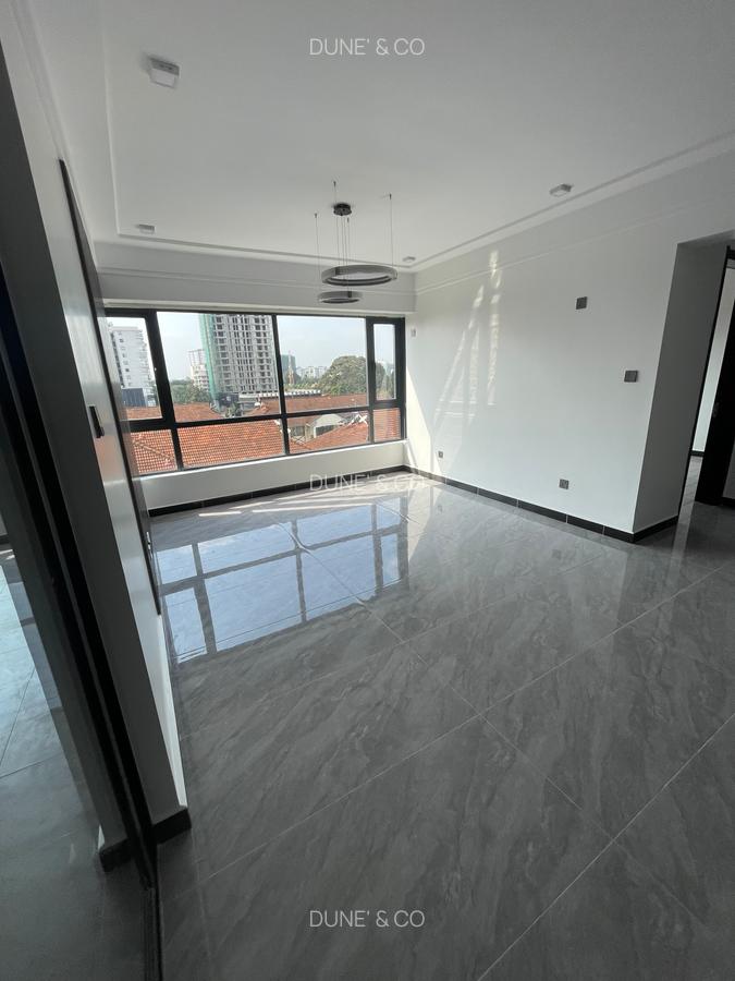 2 Bed Apartment with En Suite in Lavington - 2