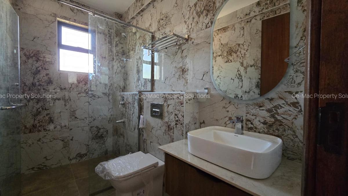 2 Bed Apartment with En Suite at Brookside - 14