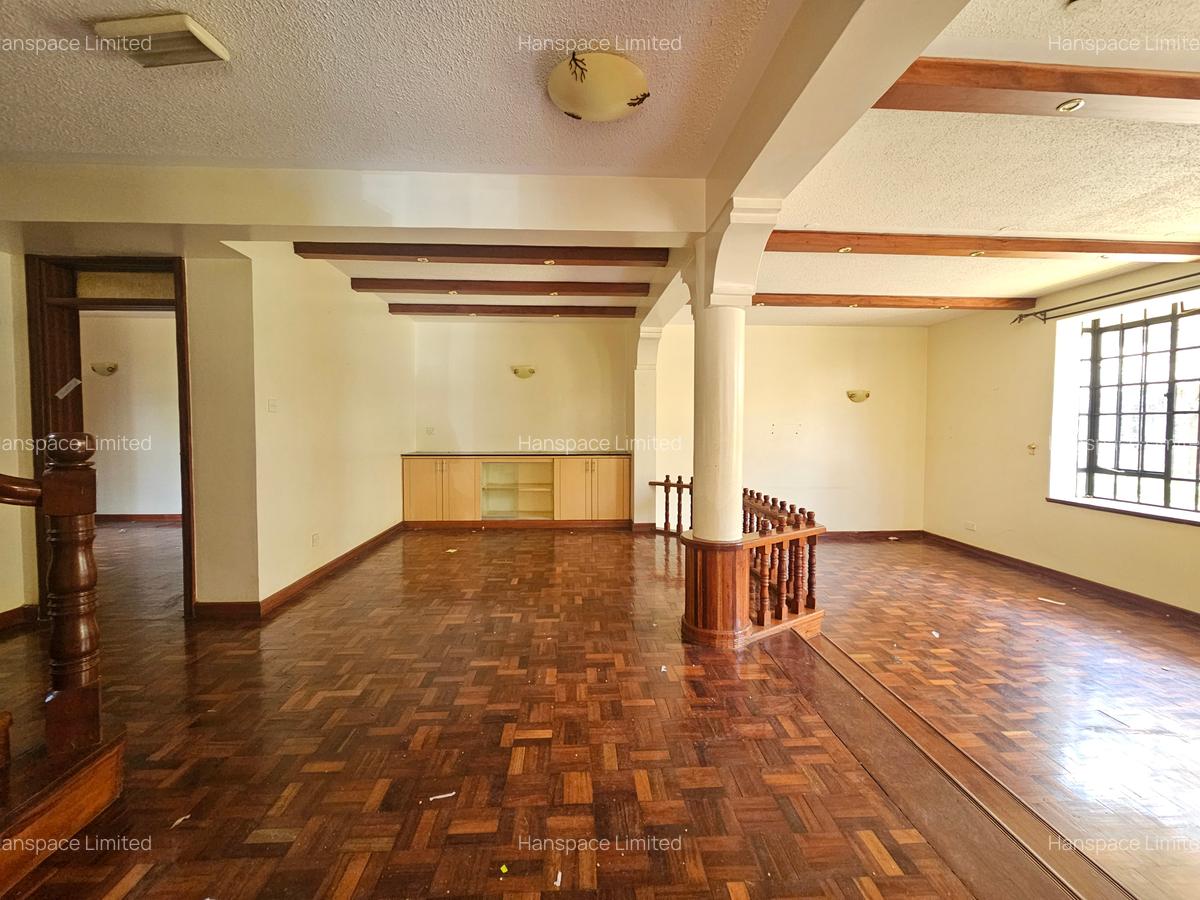 5 Bed Townhouse with En Suite in Kileleshwa - 15