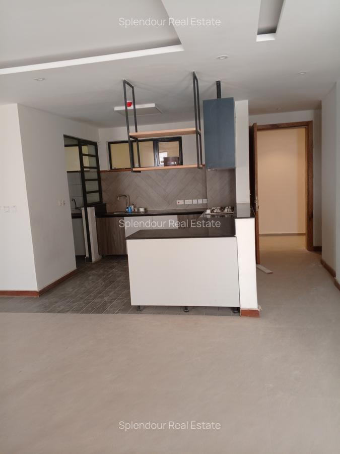 2 Bed Apartment with En Suite in Parklands - 4