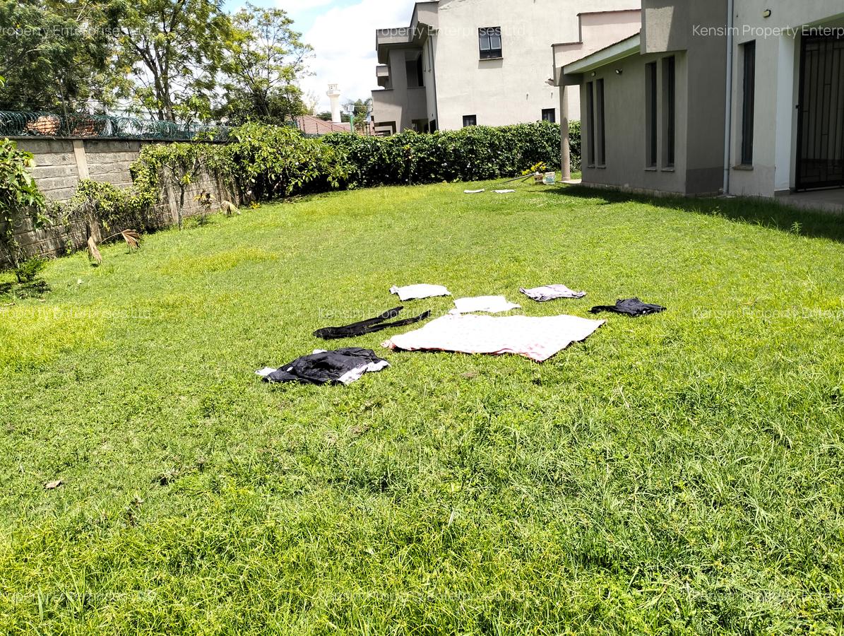 6 Bed Townhouse with En Suite in Lavington - 4