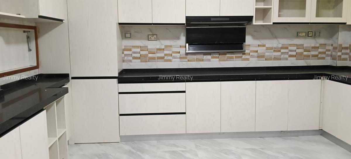 4 Bed Apartment with En Suite at Kilimani Hurlingham - 12