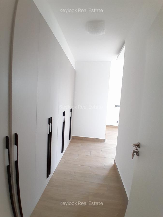 3 Bed Apartment with En Suite at Riverside Drive - 13