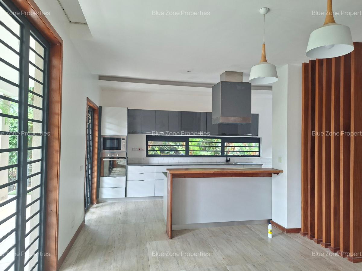 3 Bed Villa with En Suite at Off Redhill Road - 4