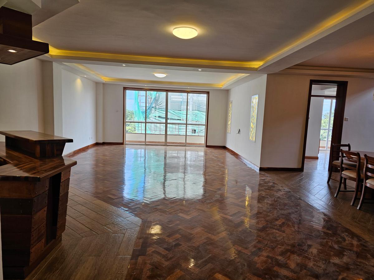 5 Bed Apartment with En Suite at Parklands - 3