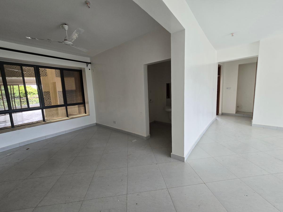 4 Bed Apartment with En Suite in Nyali Area - 19