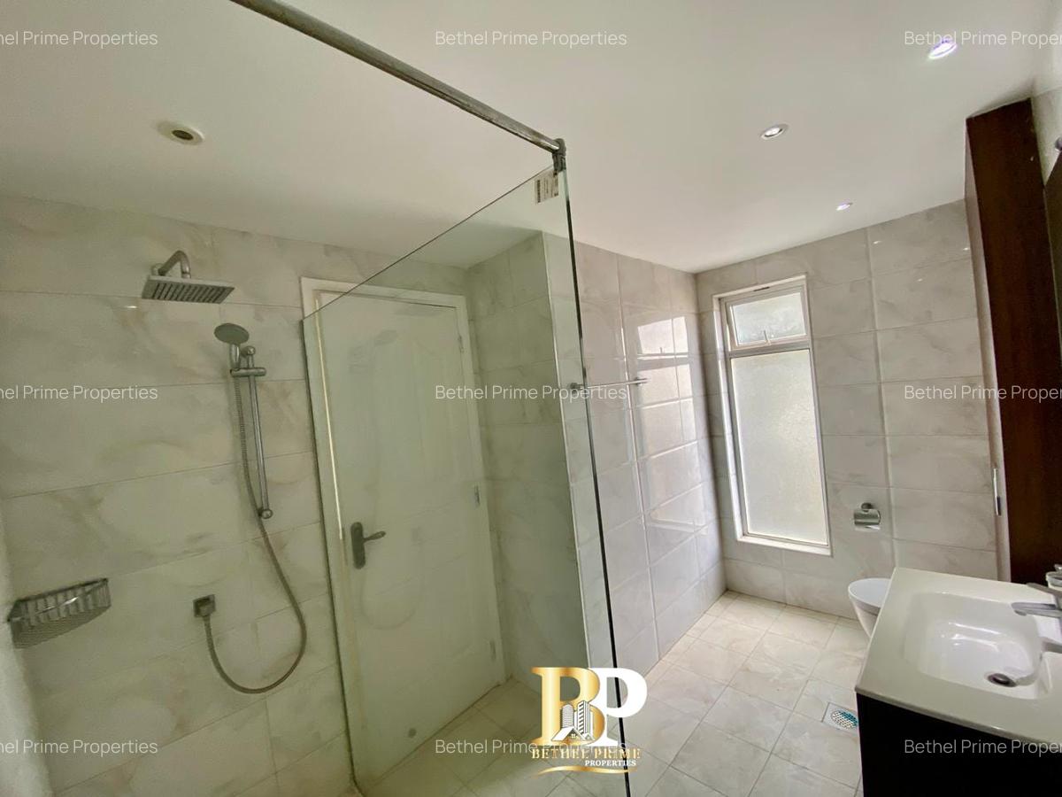 2 Bed Apartment with En Suite at Rhapta Road - 16