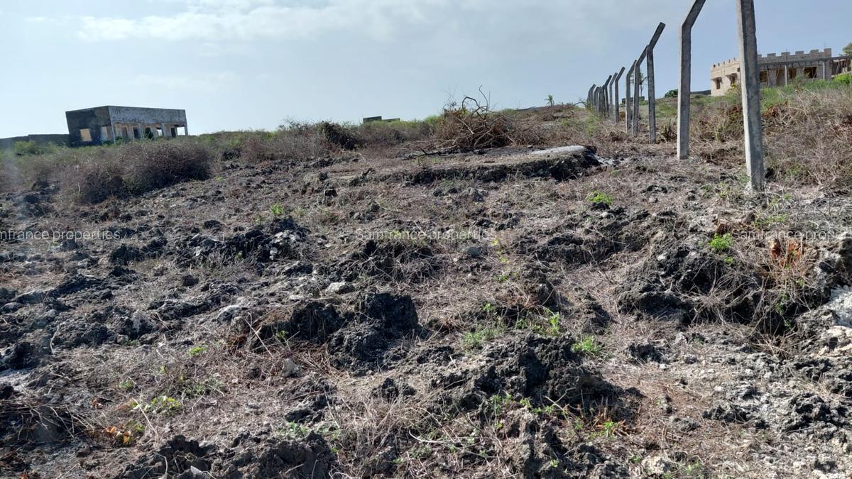 2 ac Residential Land at Jacaranda - 2