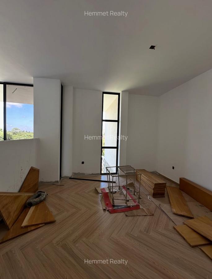 4 Bed Villa with En Suite in Runda - 10