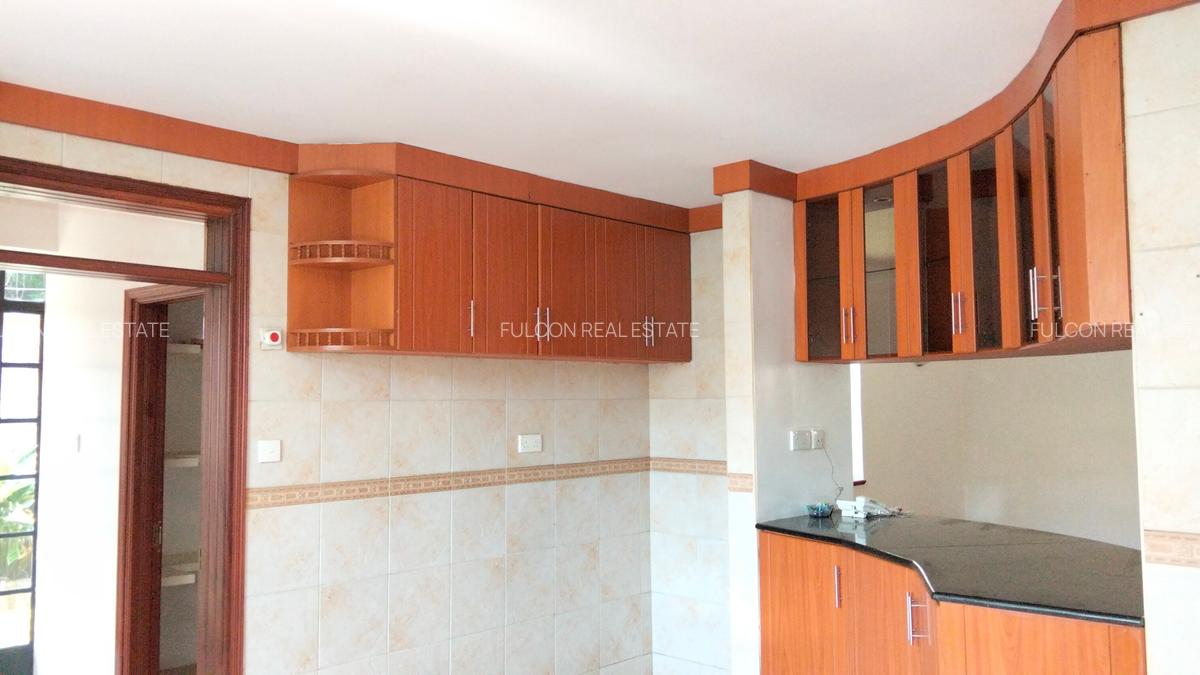 5 Bed Villa with En Suite in Lavington - 15