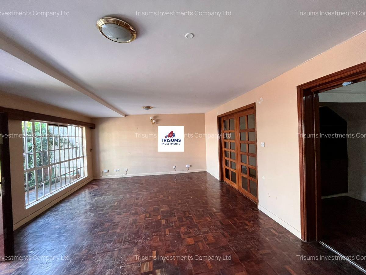 4 Bed Townhouse with En Suite in Westlands Area - 2
