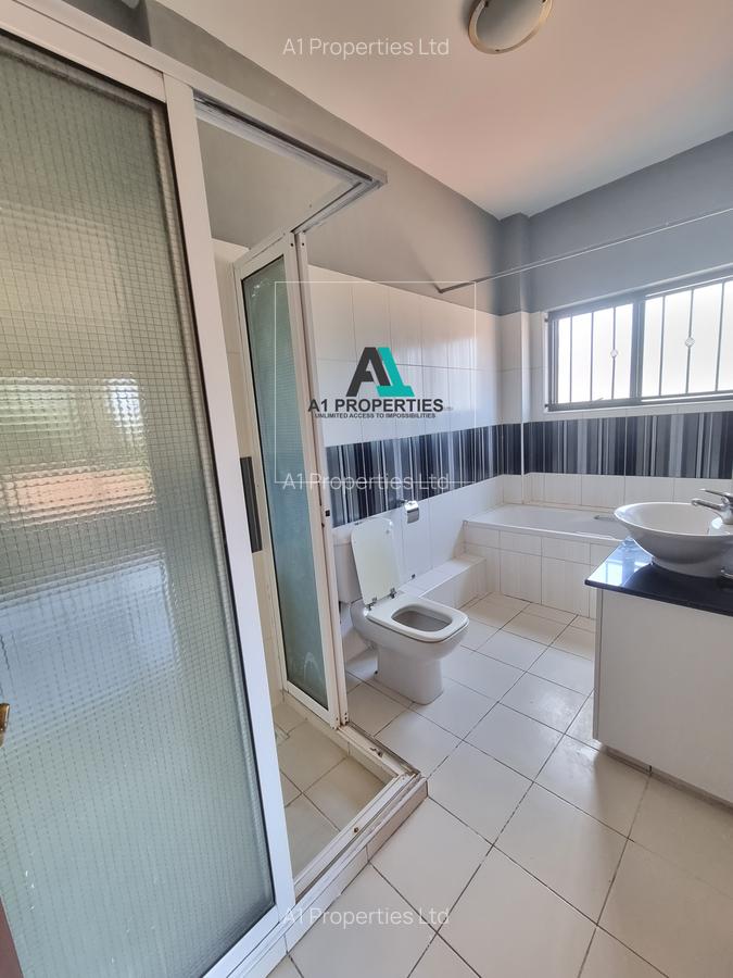 3 Bed Apartment with En Suite in Kileleshwa - 10