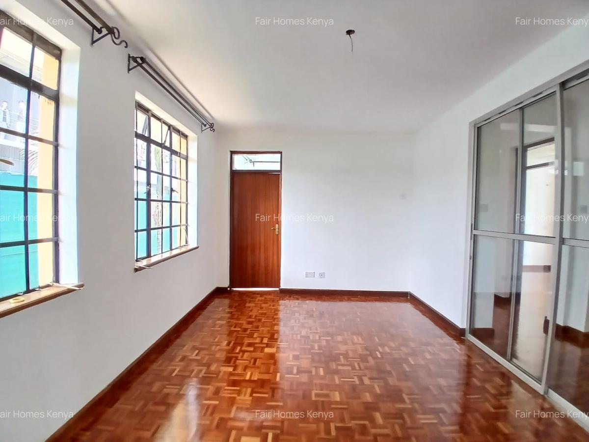 4 Bed Townhouse with En Suite at Lavington Green - 16