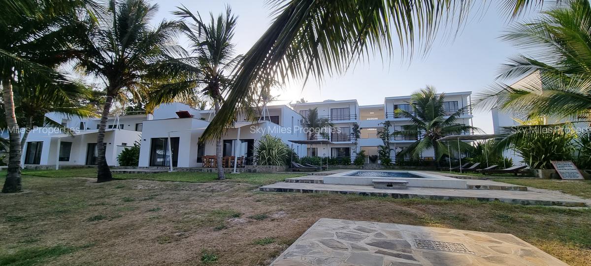 Serviced 2 Bed Apartment with En Suite at Kikambala - 10