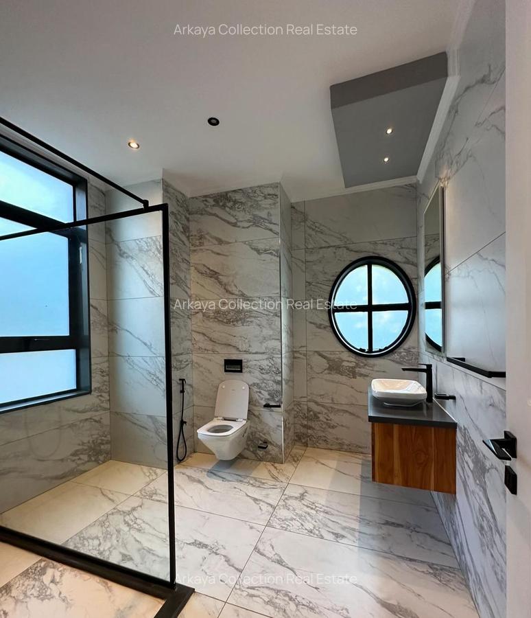 5 Bed Townhouse with En Suite in Loresho - 9