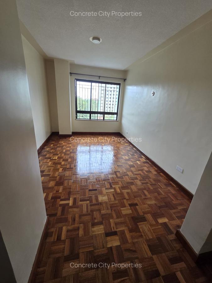 3 Bed Apartment at Rose Avenue - 4